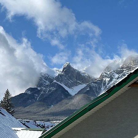 Banff Wood Lodge Canmore Bagian luar foto