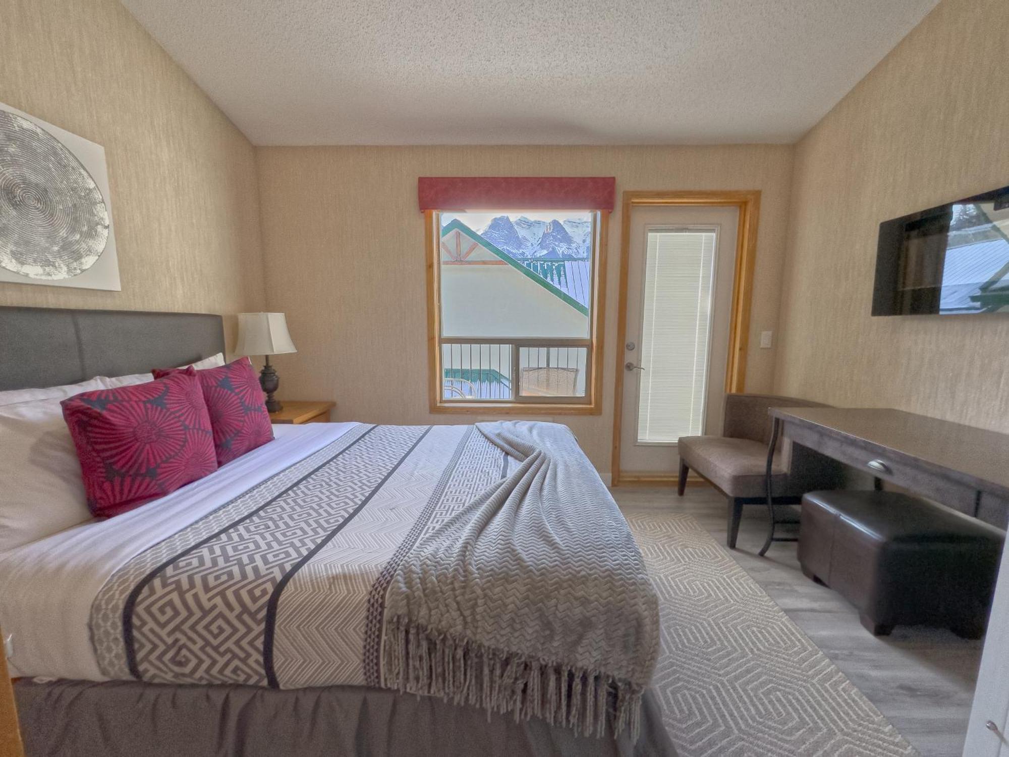 Banff Wood Lodge Canmore Bagian luar foto