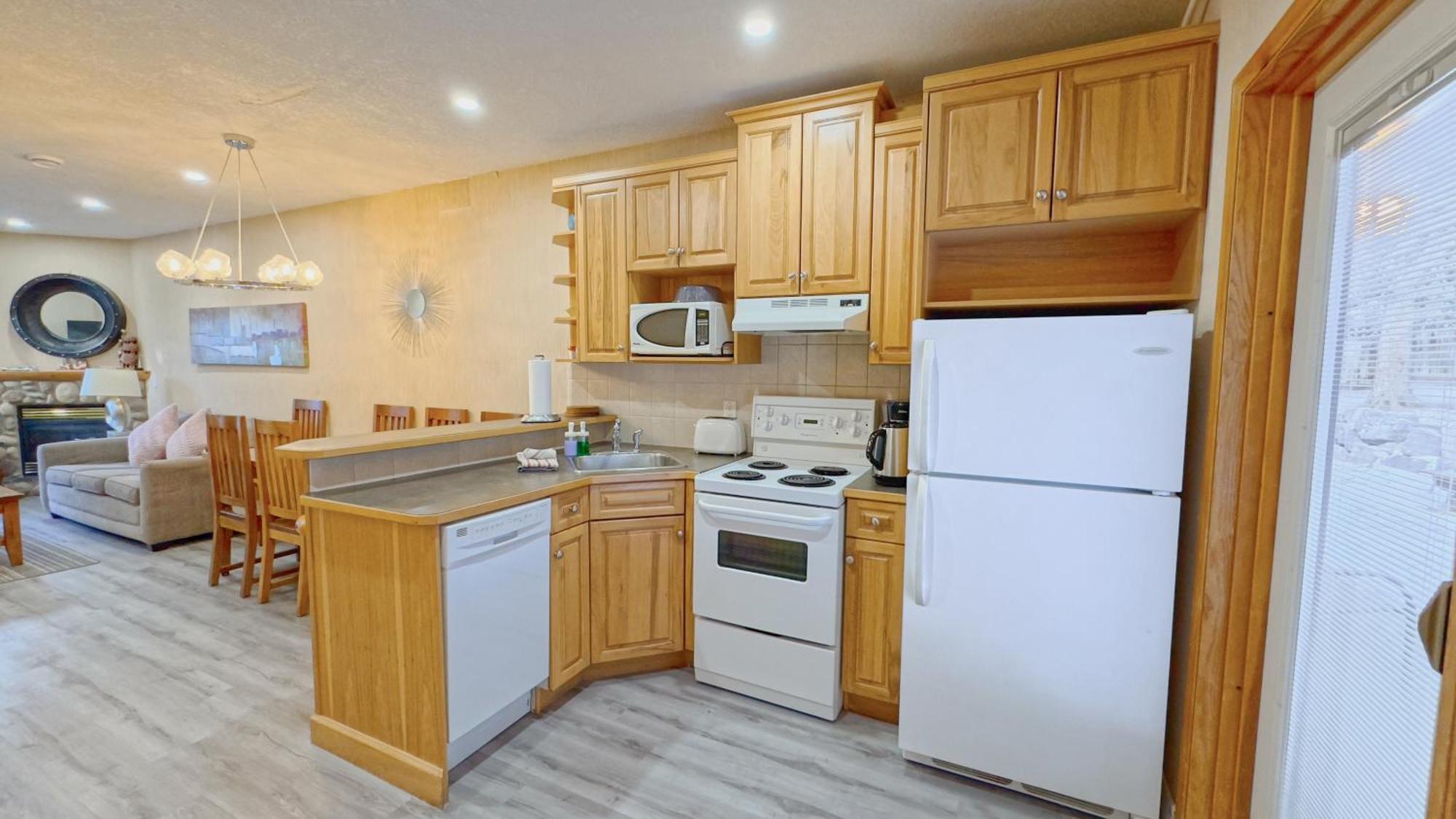 Banff Wood Lodge Canmore Bagian luar foto