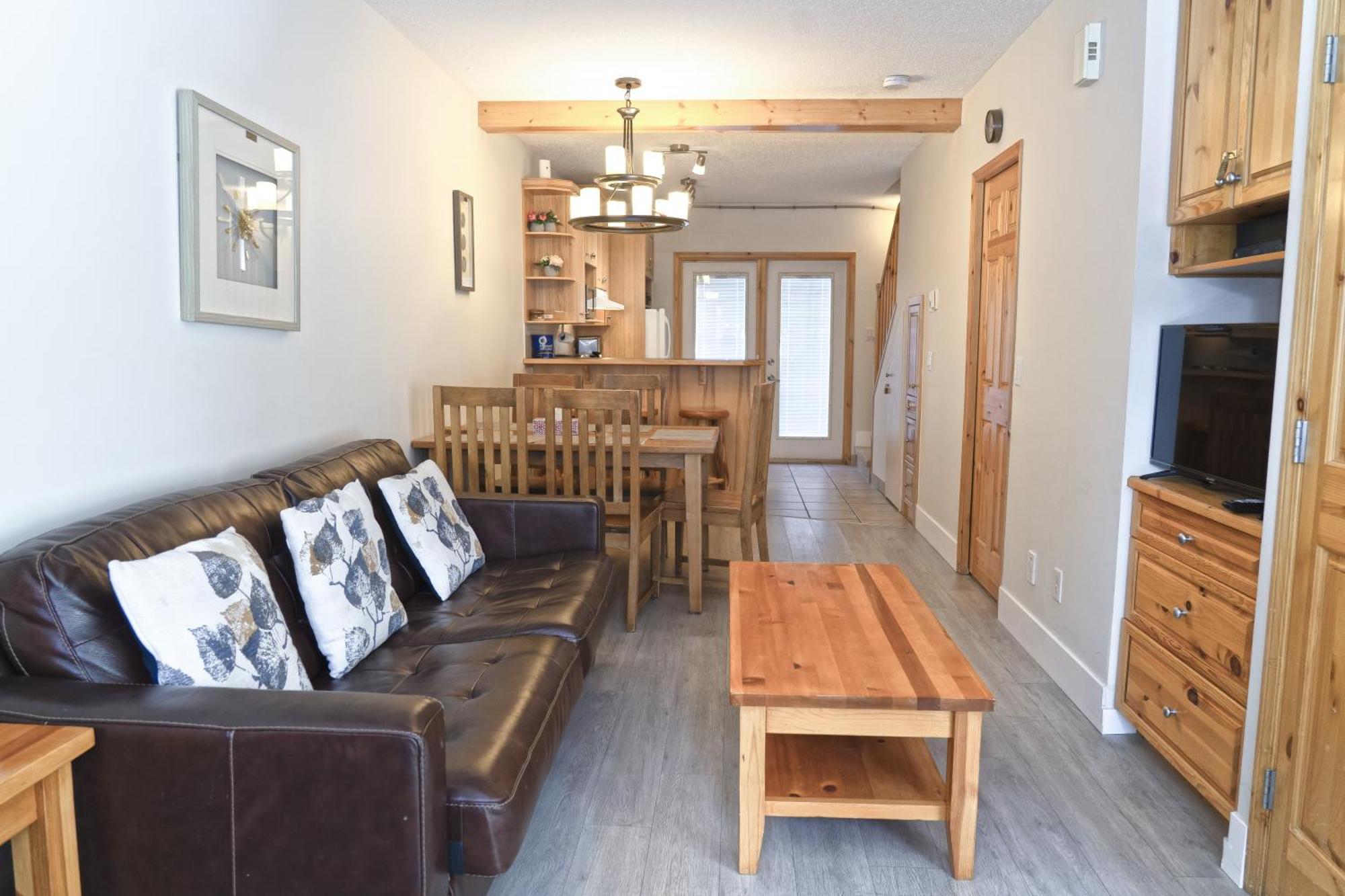 Banff Wood Lodge Canmore Bagian luar foto