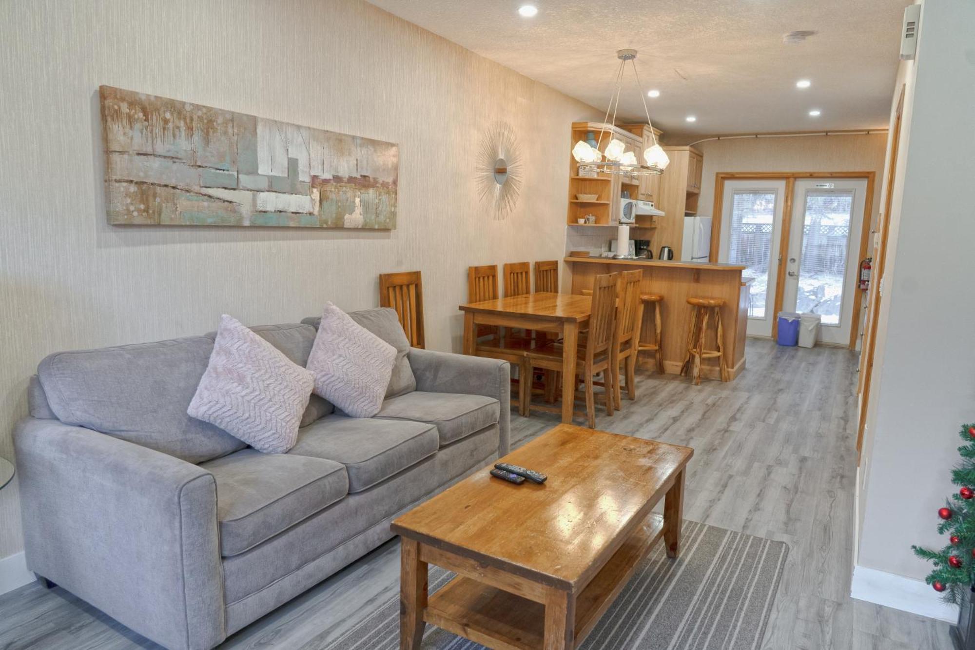 Banff Wood Lodge Canmore Bagian luar foto